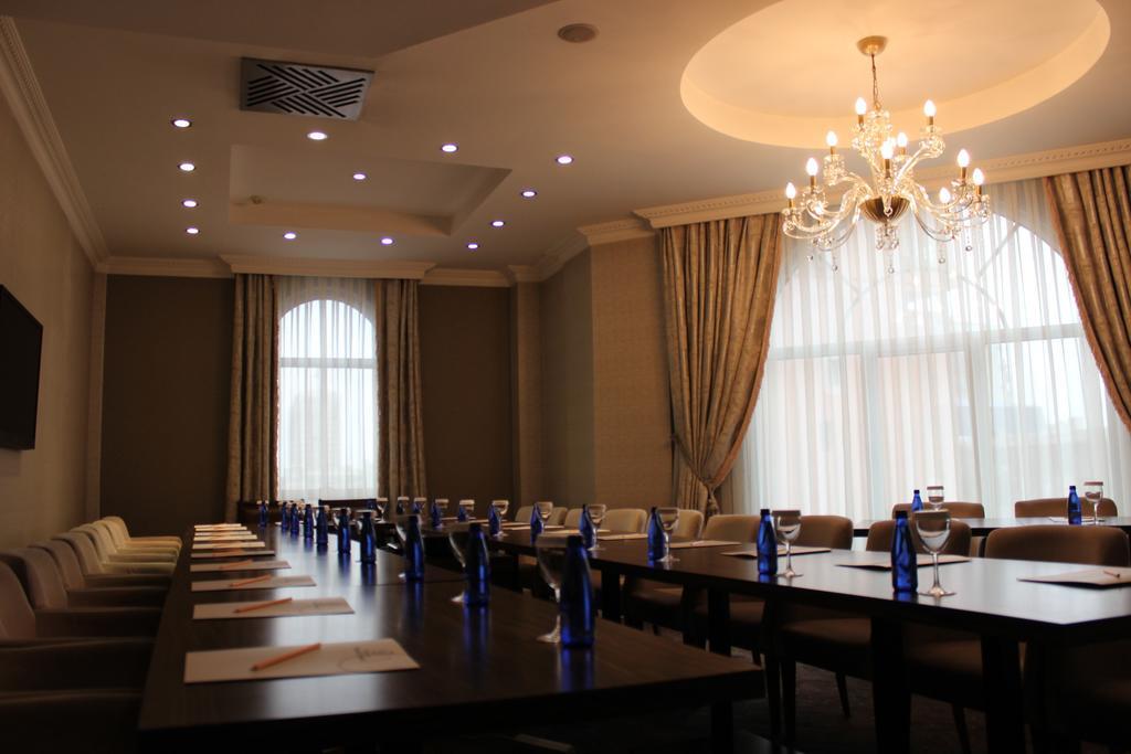 Batumi World Palace Exterior photo