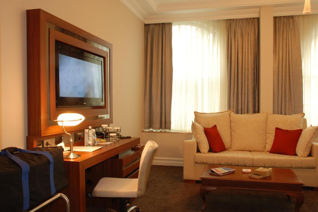 Batumi World Palace Room photo