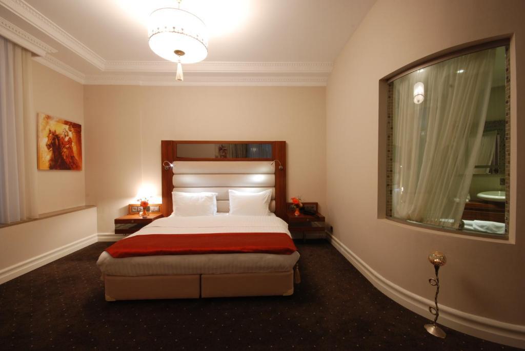 Batumi World Palace Room photo